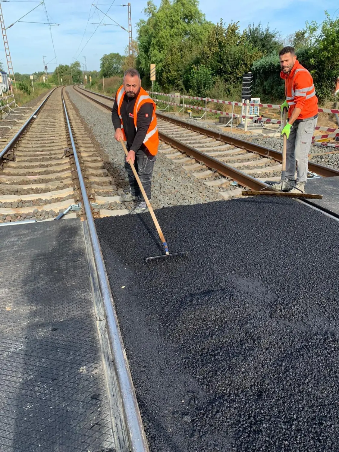 Gleisbau durch Ronnenberg/Vörie die BTH Bahn und Tiefbau GmbH