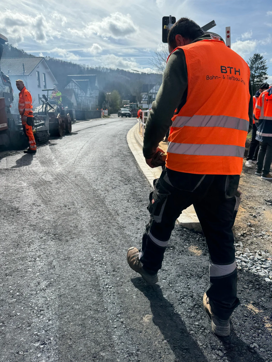 Erneuerungen technischer Sicherheitsanlagen durch die BTH Bahn und Tiefbau GmbH